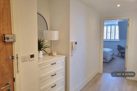 Metropolitan House, Ruislip, HA4 photo 4