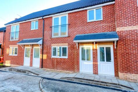 1-bed flat on Kenning Street, Clay Cross, S45, £625/mo