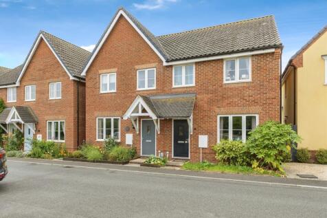 Attleborough, NR17 - property photo