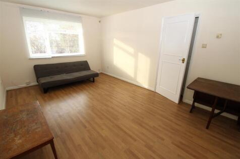 Lounge1.JPG