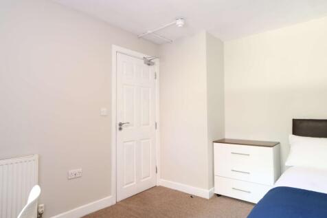 28 Watlington Road Room 1 1.JPG
