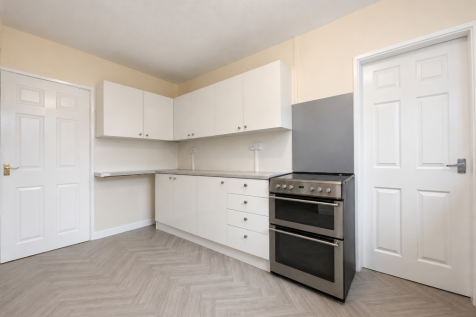 Bracken Bank Grove, Keighley, BD22 7AU photo 4