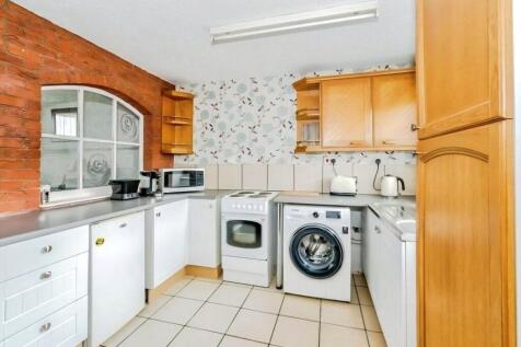 Fitted Kitchen