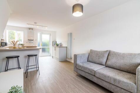Heron Drive, Lenton, NG7 photo 4