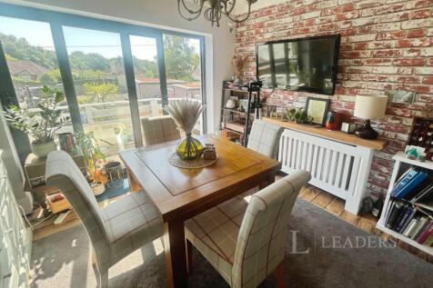 O/Plan Dining Area