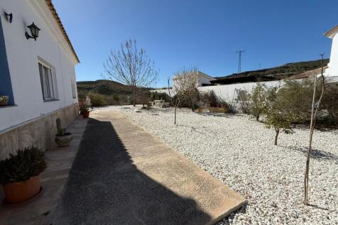 Property Image 37