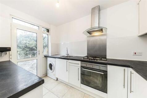 Carston Close, Lee photo 3