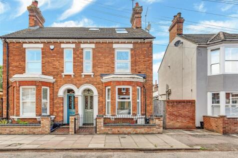 4DudleySt_HS_001-2.jpg