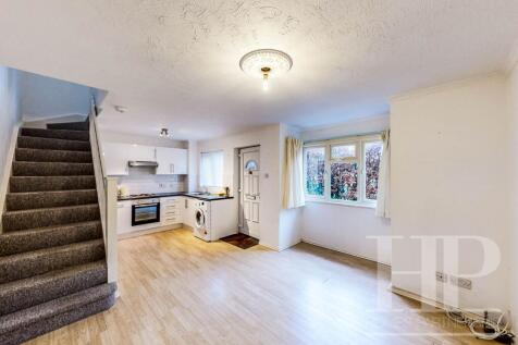 Lounge/dining/kitchen area