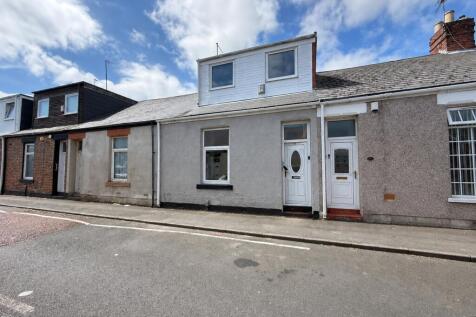 3-bed terraced on Bexley Street, Sunderland, £795/mo