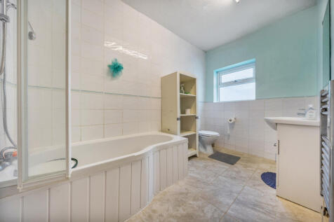 1387246-18-693046...