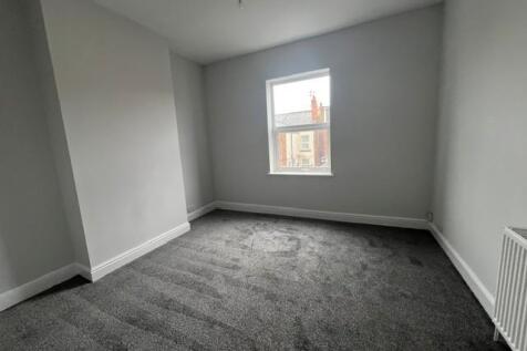 bedroom two.jpg