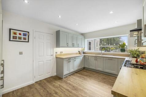 77 Pilleys Lane (Cowbridge)-26
