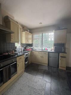 Southfields Drive, Aylestone photo 3
