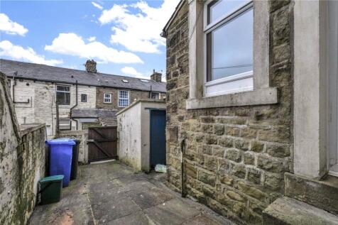 Rear Enclosed Yard