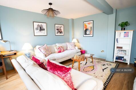 Shared Living Room 