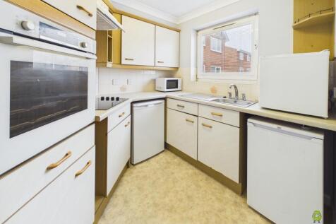 Presented by Clinton at EweMove Bexleyheath and Da