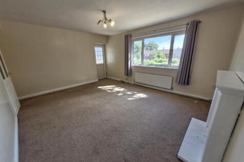 Gregory Hood Road, Styvchale, Coventry photo 3