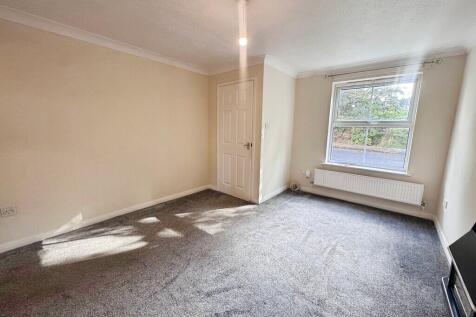 St Marks Close, WORKSOP photo 3