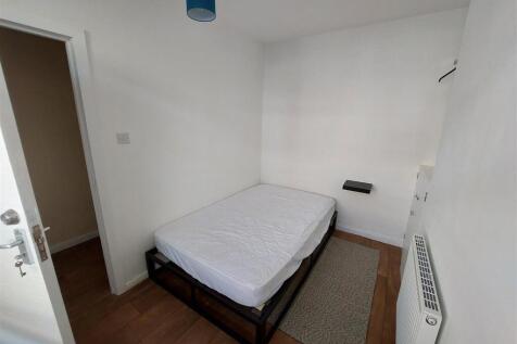 Room 1.jpg