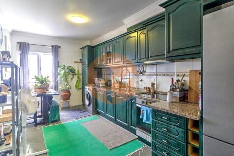 Open, Eat in Kitchen