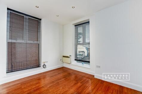 82bbd163-3af5-f01...