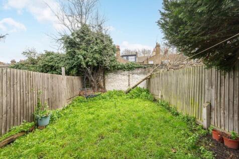1 bed, 1 bath Flat in London - Photo 7
