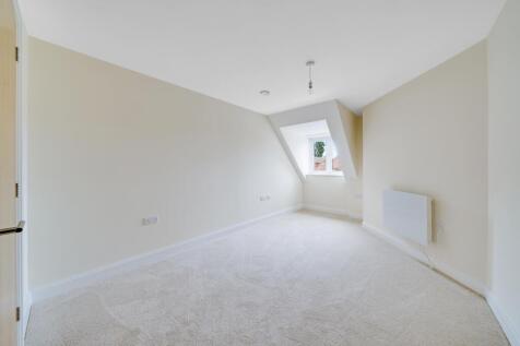 Pinewood Gardens Southborough, Tunbridge Wells, Kent, TN4 0FN photo 3