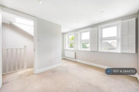 Bedroom (Loft Room)