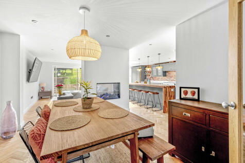 67 Berwick Road, SL7 3AS (LOW RES)-16