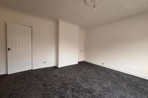 Evesham Crescent, Walsall, WS3 photo 4