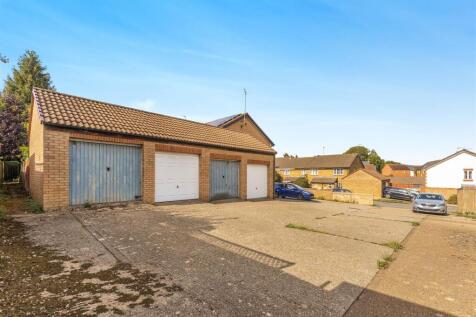 17 Frensham Close, Banbury-20.jpg