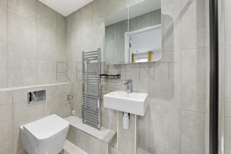New Providence Wharf, Blackwall Way, E14 photo 5
