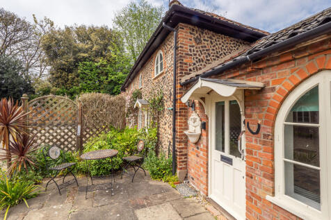 HoneysuckleCottag...