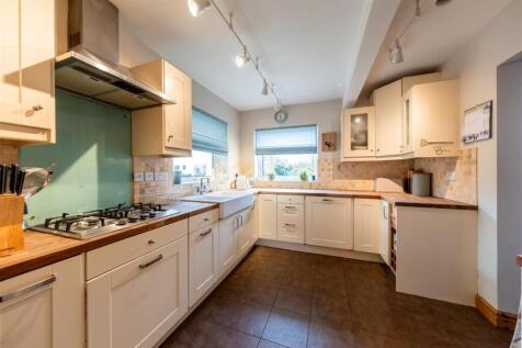 10 Rayleigh Avenue-001.jpg