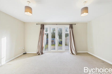 CAM05454G0-PR0079-STILL002