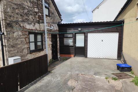 ATTACHED GARAGE