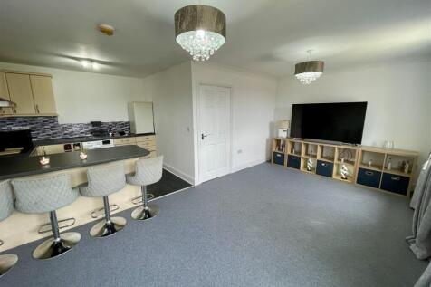 Lounge/Kitchen