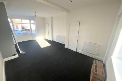 Grinkle Road, Redcar, North Yorkshire, TS10 photo 3
