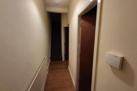 BEVERLY ROAD photo 5