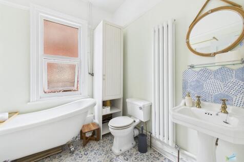 CAM03111G0-PR0330...