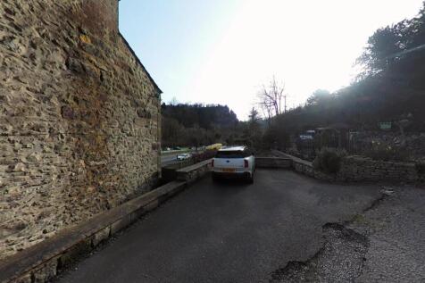 Driveway parking.jpg
