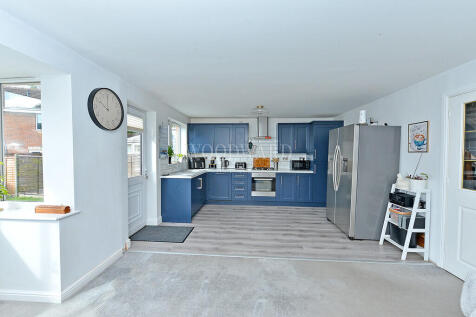 Open Plan Living/...