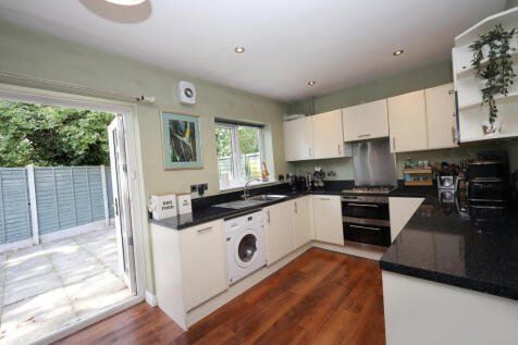 fitted kitchen