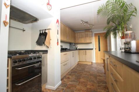 Breakfasting Kitchen