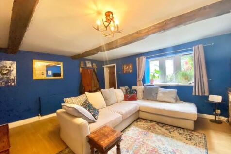 LOUNGE WITH INGLENOOK