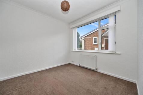 Wrenbury Crescent, Leeds photo 3
