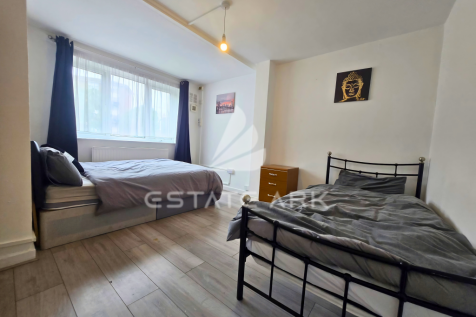 Hatton Court, Gilpin Road, Hackney, London photo 3