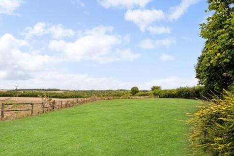 Falconer's Cottage - Garden 1.jpg