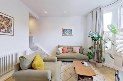 Earlsfield-Road-Earlsfield-SW18-04082025_183612.jp